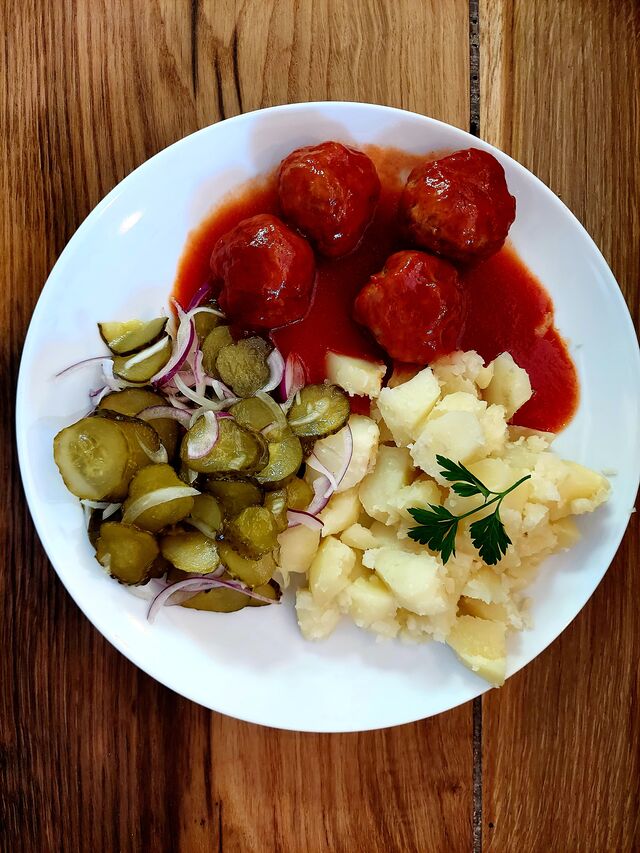 PULPETY W SOSIE POMIDOROWYM