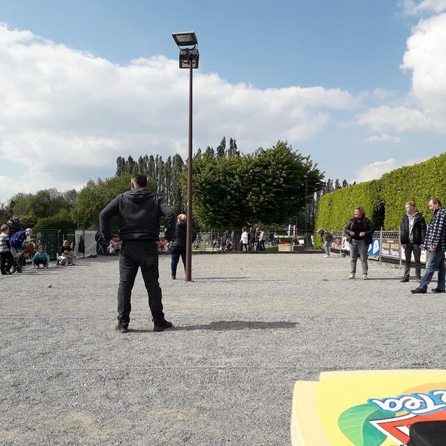 Terrain de pétanque à disposition du club , de ses membres et des clients de la brasserie 
