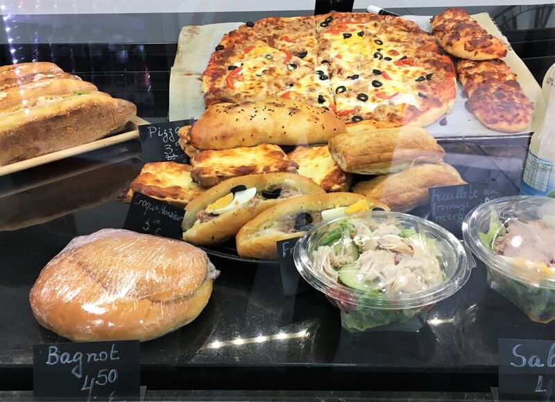 Pizza, Croque monsieur, salade et sandwichs 