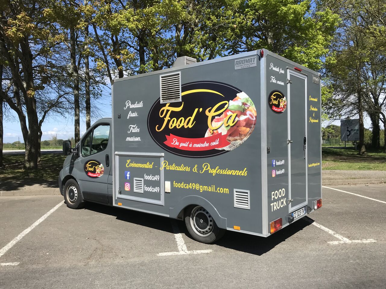 Le camion fraîchement floqué !