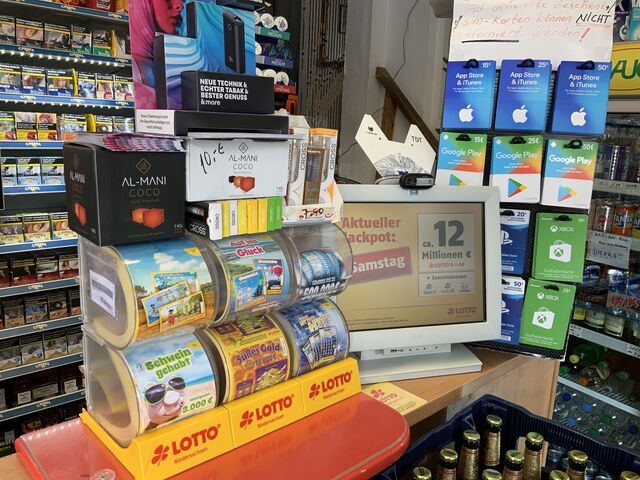 Lotto Annahmestelle. Spielteilnahme ab 18 Jahren. Glücksspiel kann süchtig machen.