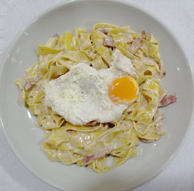Papardelle a la carbonara