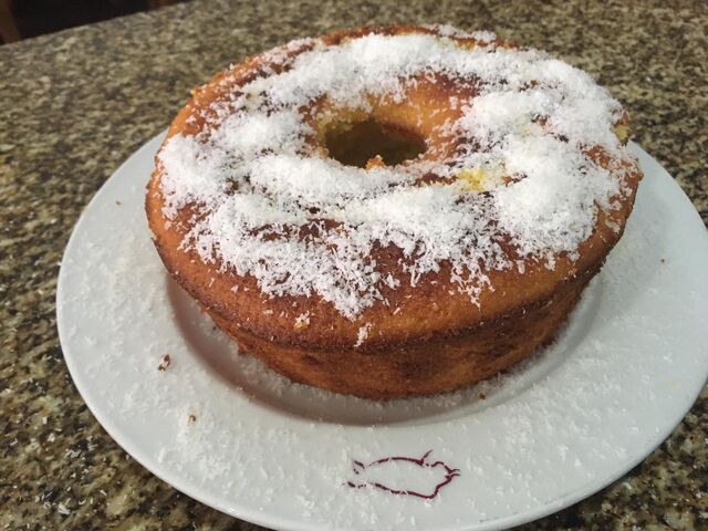 Bolo de côco caseiro