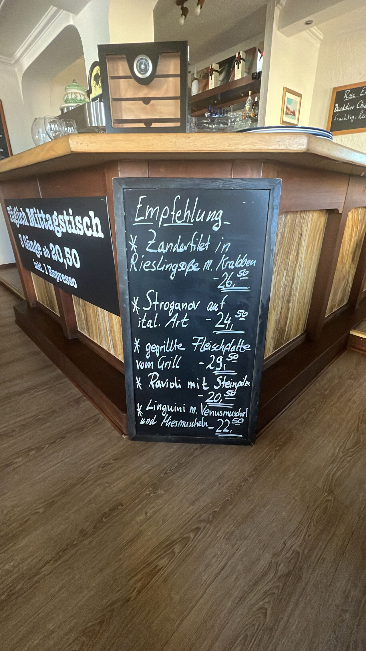 Unsere wochenkarte 27.08-01.09.24