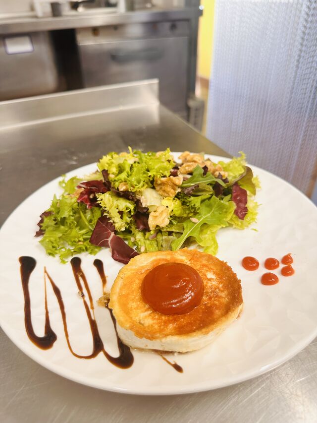 Goat’s cheese salad 