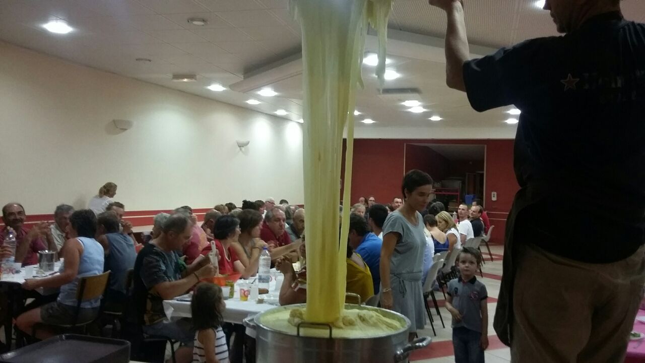 salle des fêtes LAGARDE