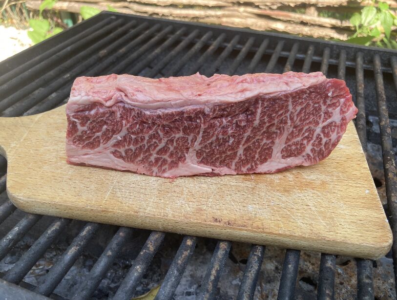 Le Chuck Flap Black Angus 