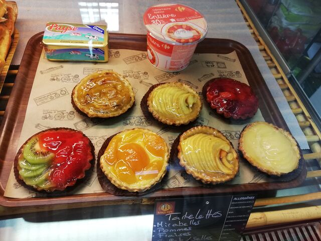 Tartelette : Fraise/ Kiwi, Abricot, Pomme, Poire, Fraise, Mirabelles 