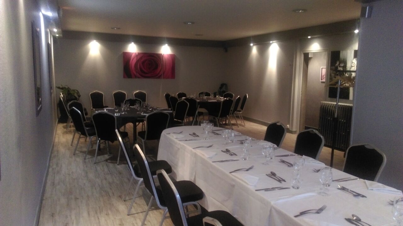 Le salon de la rose dédié aux banquets, jusqu'à 50 personnes