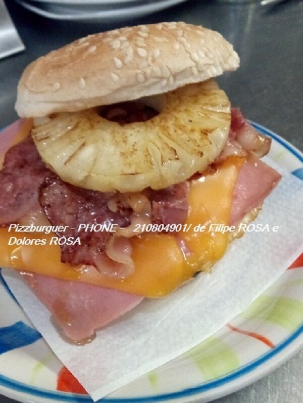 HAMBURGUER COM - ANANÁS OVO QUEIJO FIAMBRE BACON