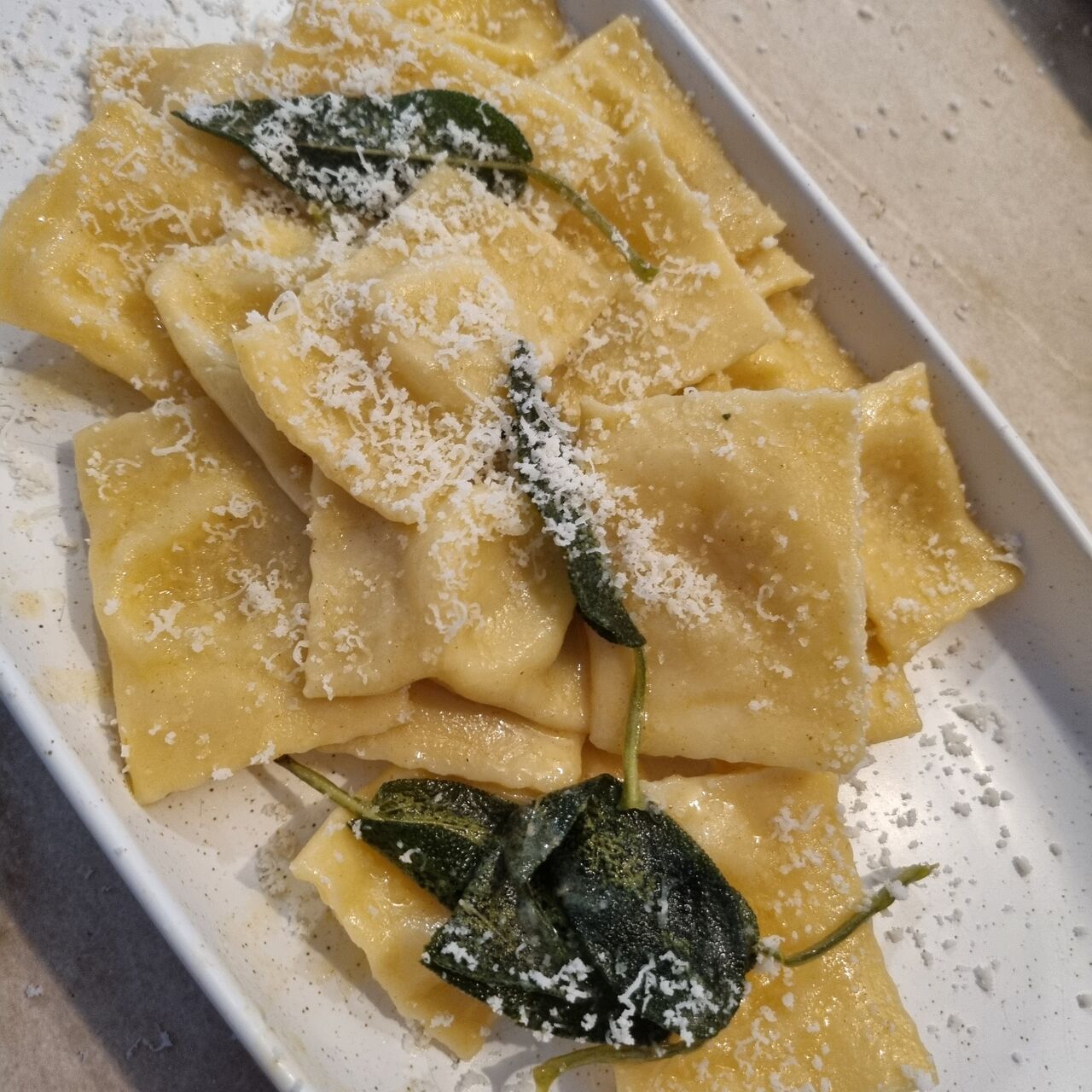 Tortelli di patate burro e salvia 