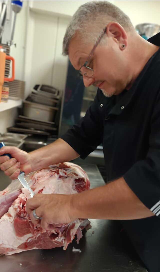 Découpe d'un cuissot de veau