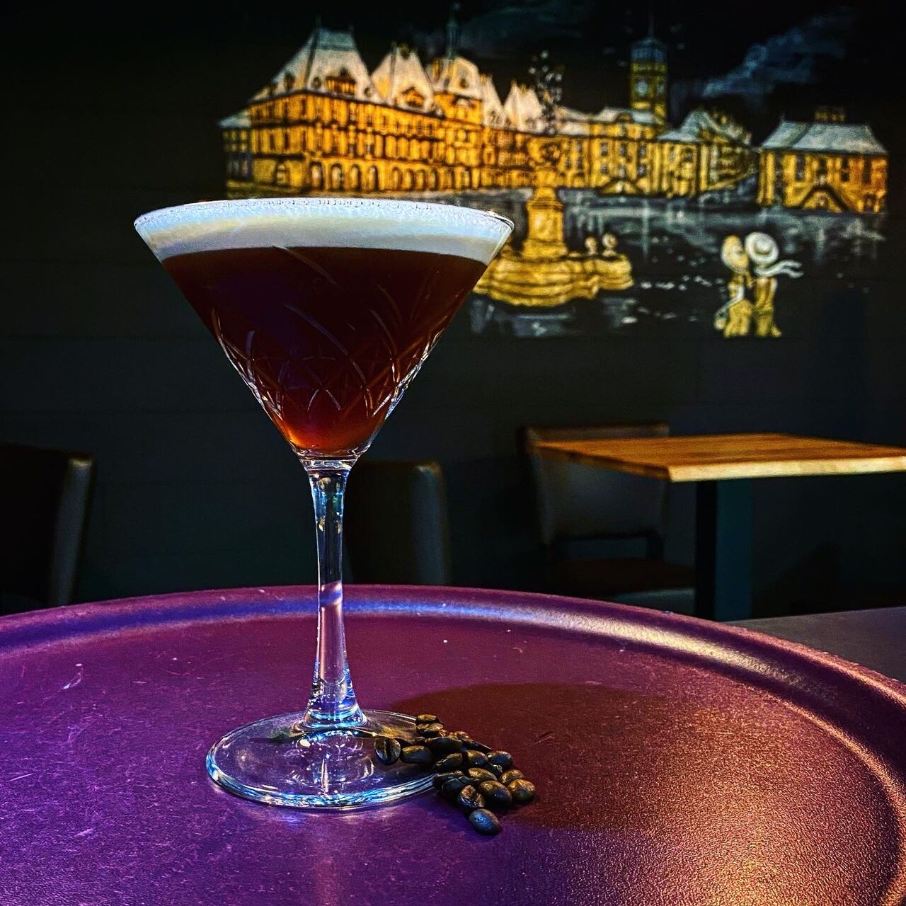 Italian Expresso Martini :
Revisite de l'Expresso Martini, sur base d'Amaretto, Sucre de Canne et expresso, Coffee Bitters.