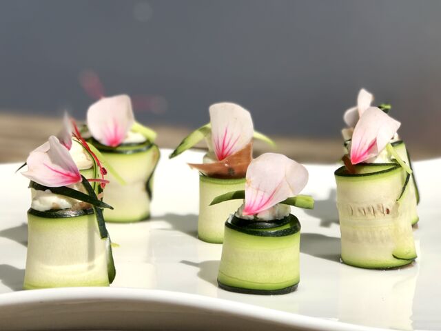 Nids de courgette, chèvre frais et miel (mais pas que!)