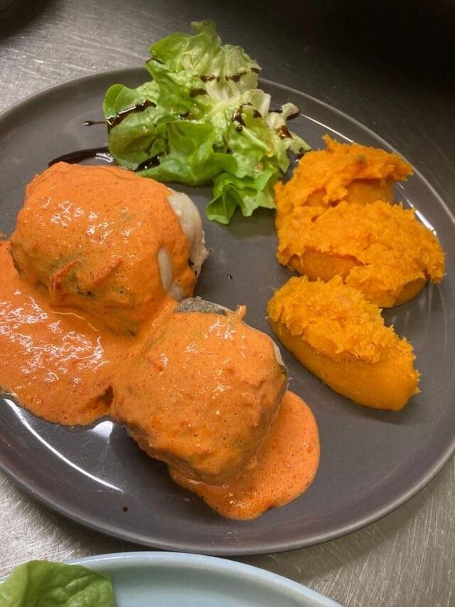 Merluchon crème de poivrons et écrasé de patate douces