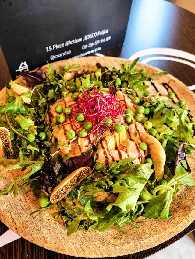 Tartare de saumon mariné