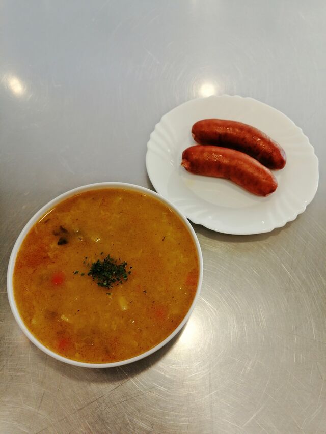 Varivo od kelja s kranjskom kobasicom