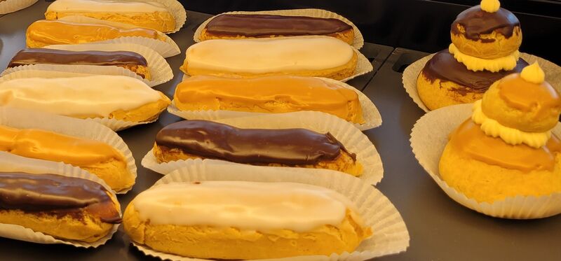 LES ECLAIRS et RELIGIEUSES