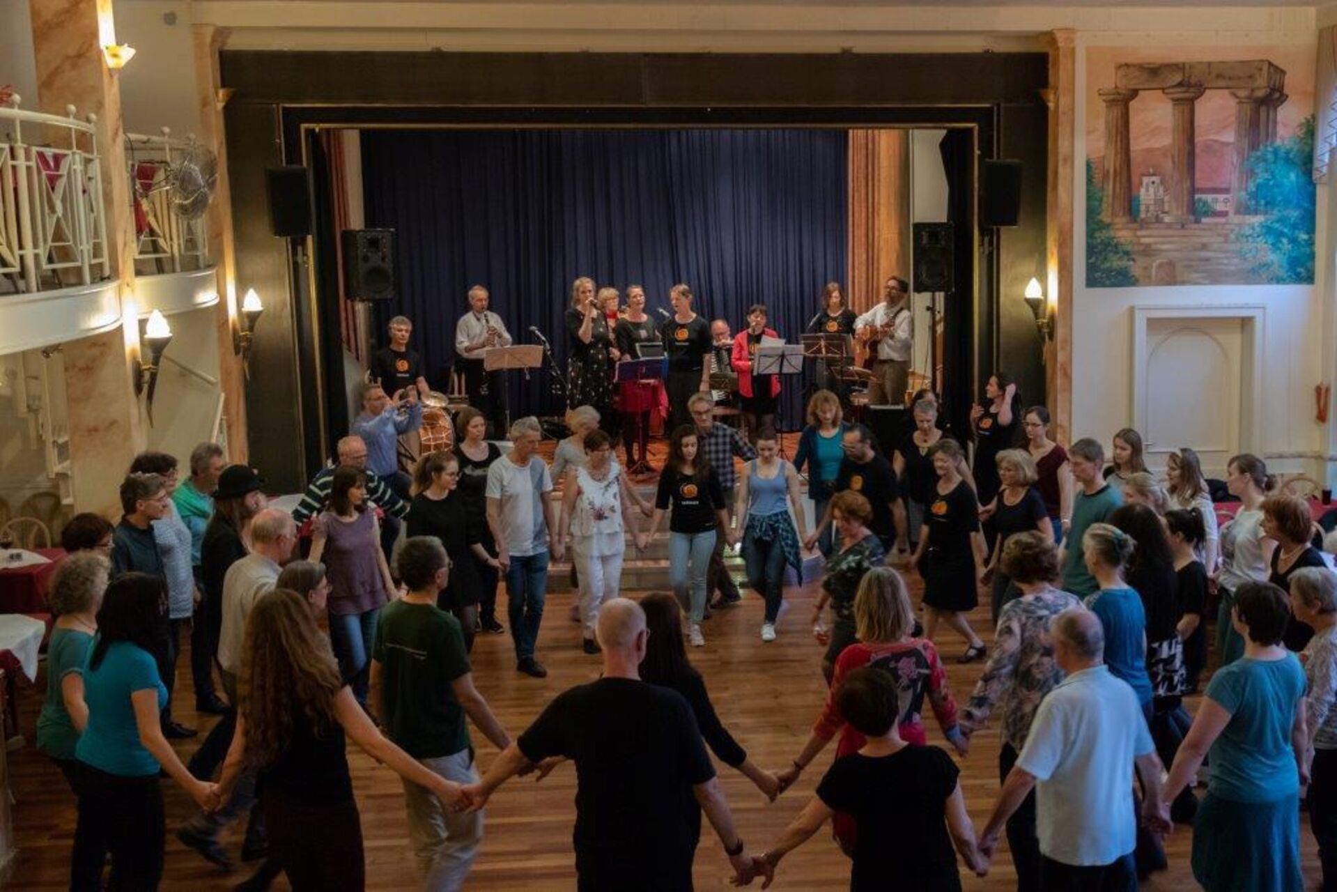 Balkan Tanzhaus Abend