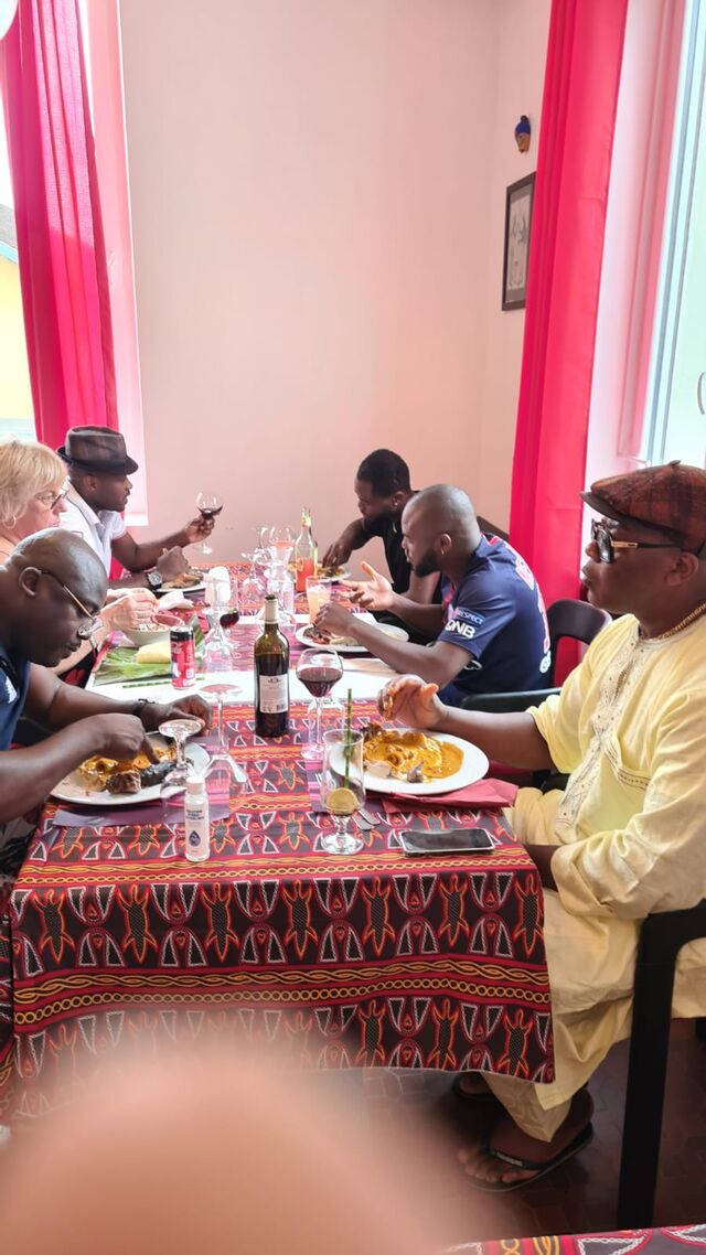 Quand un plat nous uni TAROT roi du cameroun 