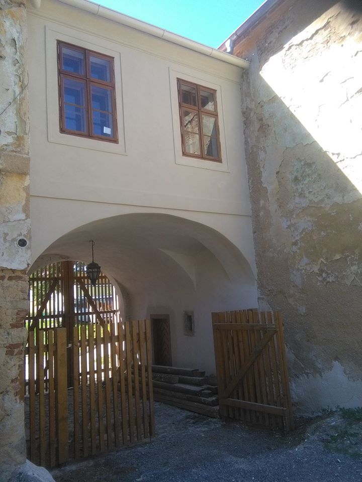 Obnova původní brány do kláštera