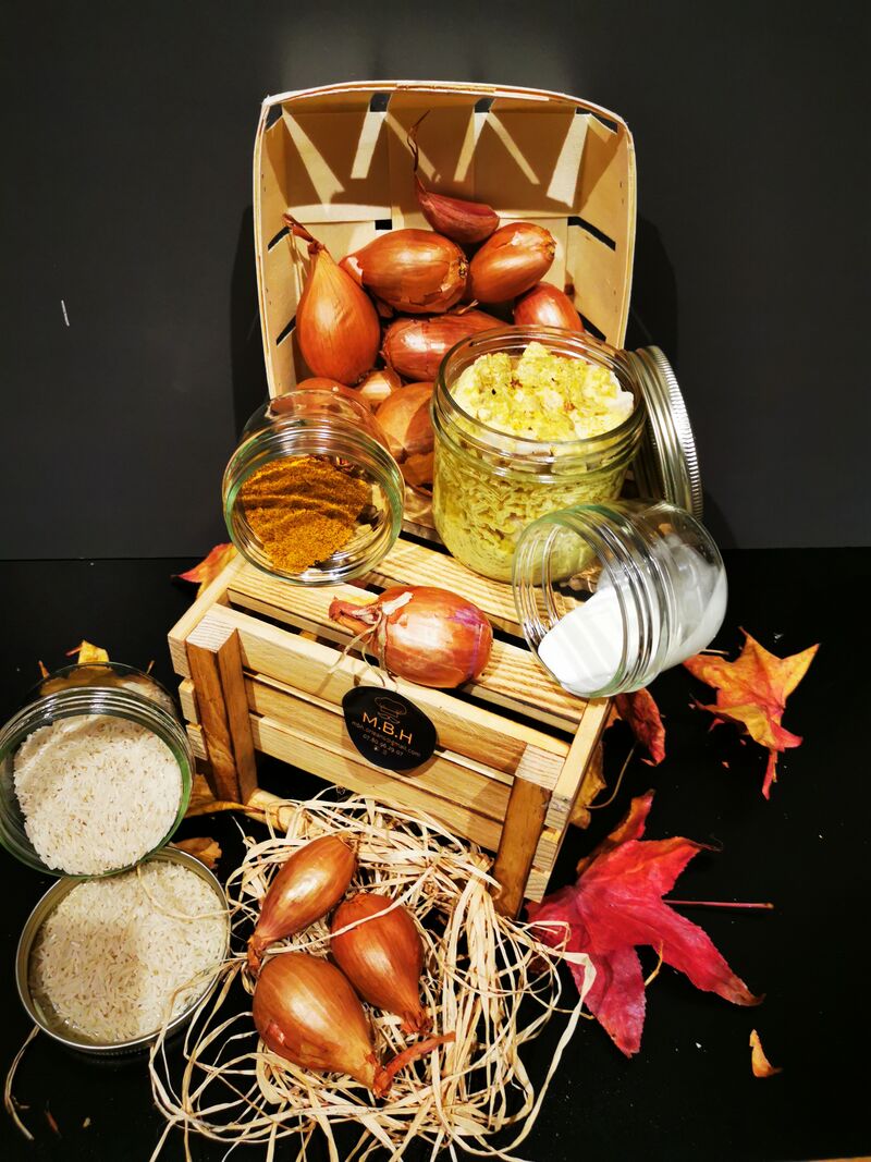 Poulet au curry servi dans on bocal