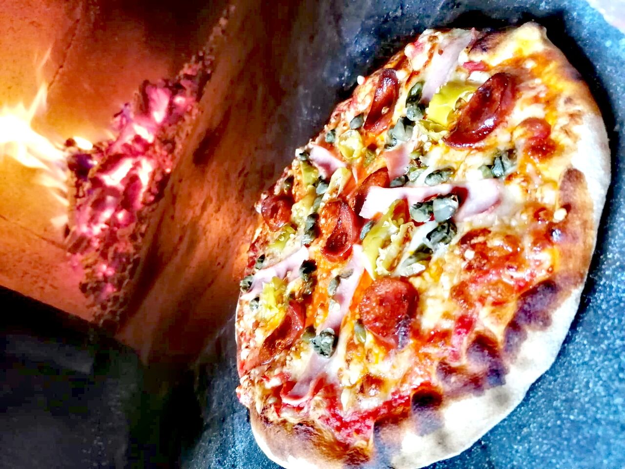 Originale Steinofenpizza - einfach lecker