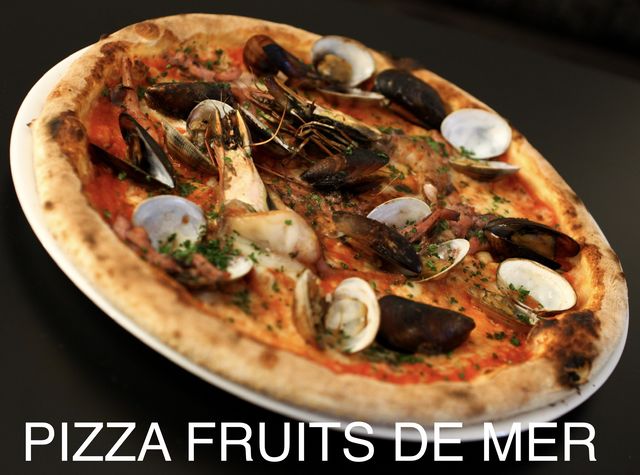 Seafood pizza
Pizza aux fruits-de-mer 