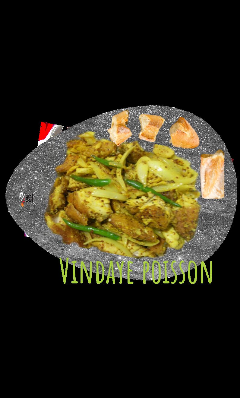 vindaye poisson frit dans de l'huile et macéré plusieurs heures ensuite dans un mélange d'épices ,d'oignons ,d'ail et 