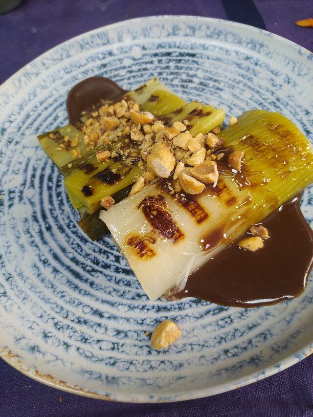 Poireau grillé, vinaigrette