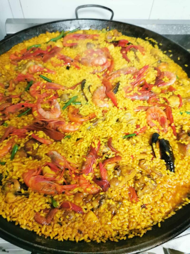Hoy viernes ? PAELLA. 