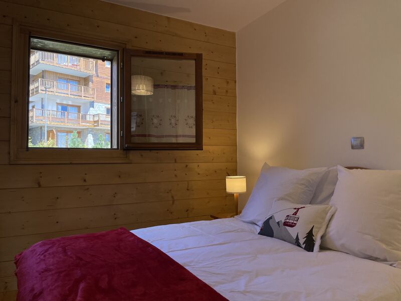 2ème chambre : thème téléphérique