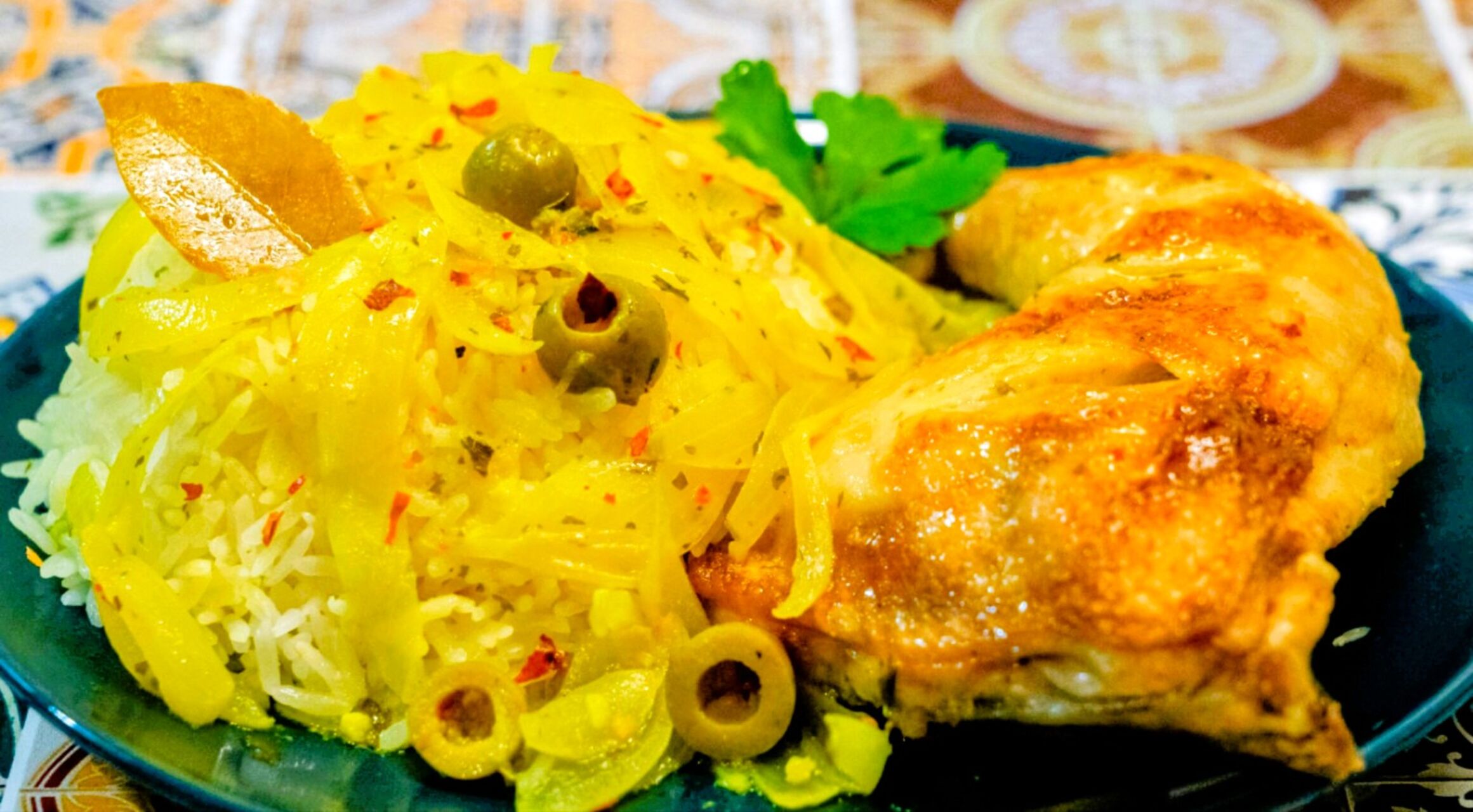 Le jeudi Poulet Yassa 9.50€ à emporter