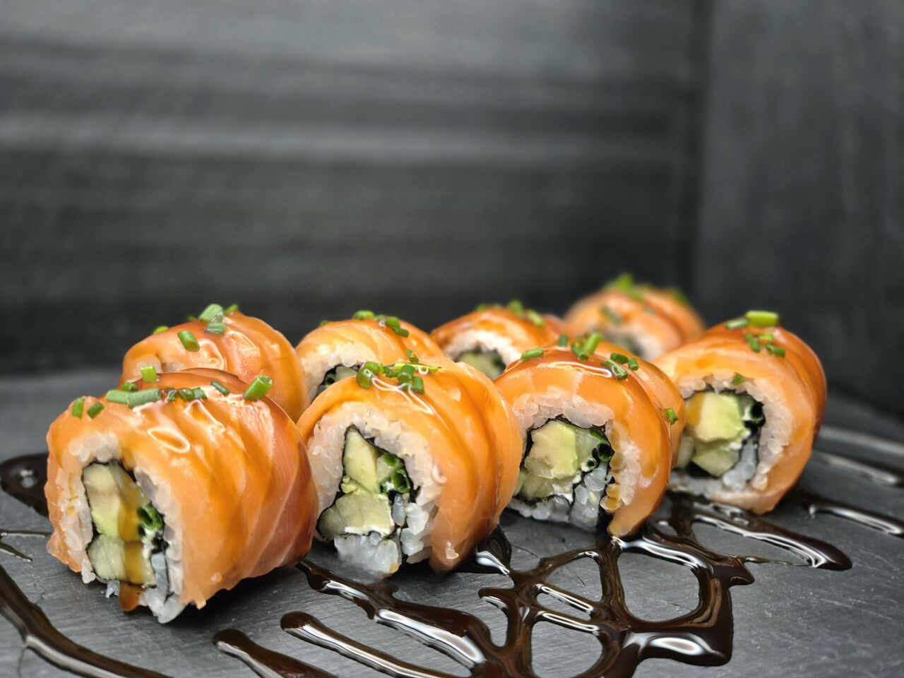 Salmon roll