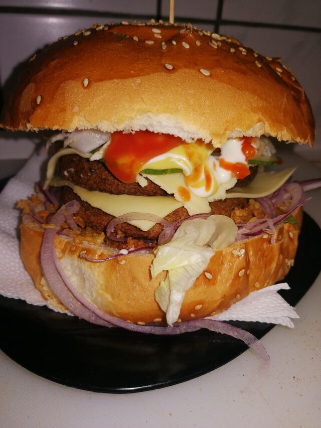 Dupla húsos, dupla sajtos, emeletes hambi 1890ft