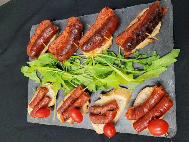 Tapas de chorizo grillé et Chistora