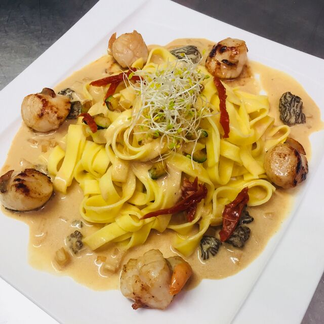 Saint Jacques snachées et sauce aux morilles ! à déguster durant cet automne ;))