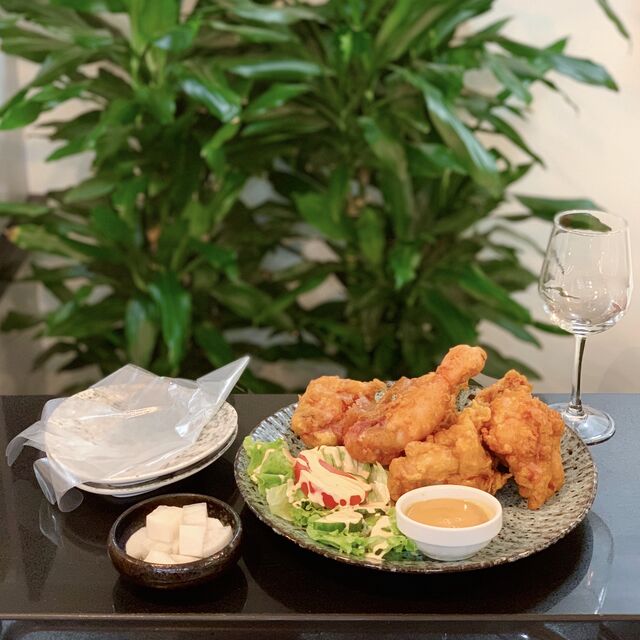 FRIED CHICKEN, sauce moutarde et radis blancs