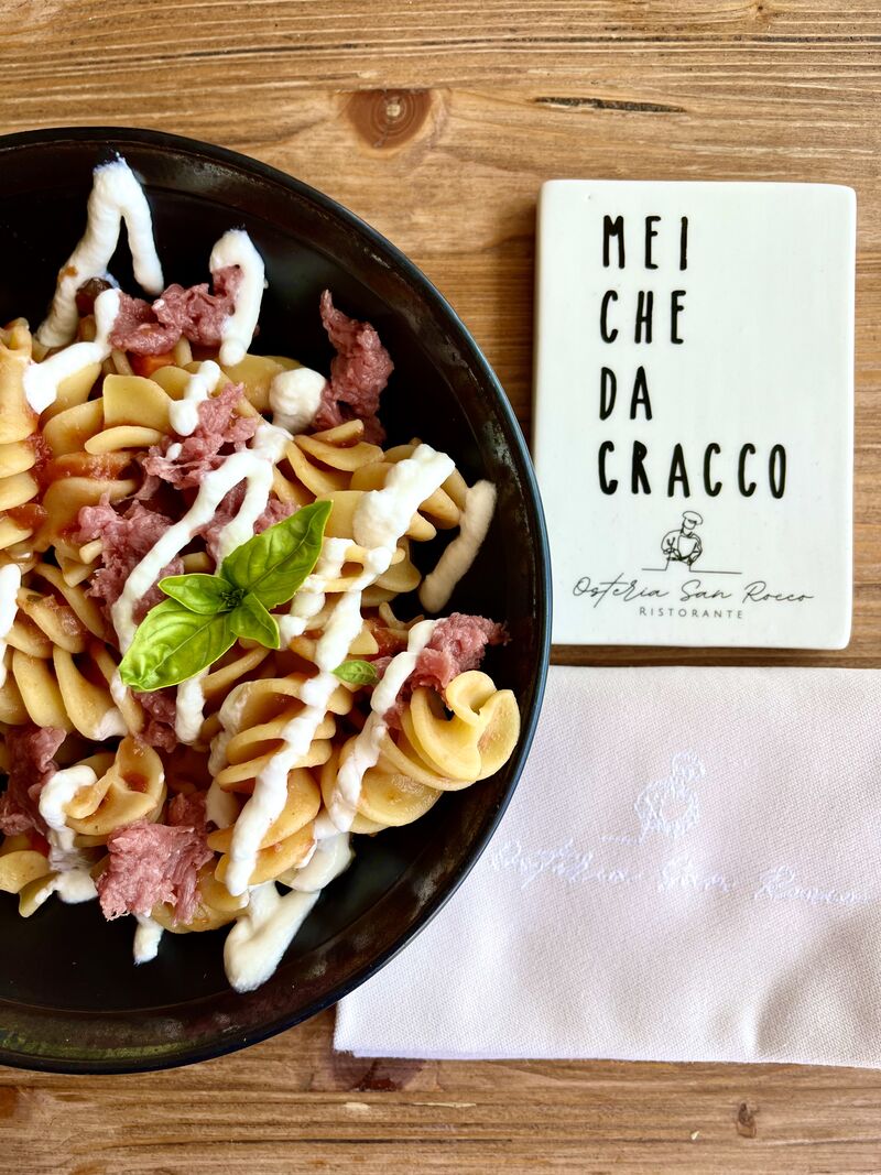 fusilli con tartare di manzo e burrata