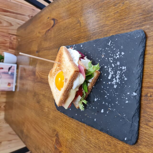Sándwich Especial 3 Pisos