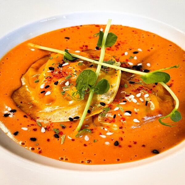 Ravioles de Homard et son jus de crustacés