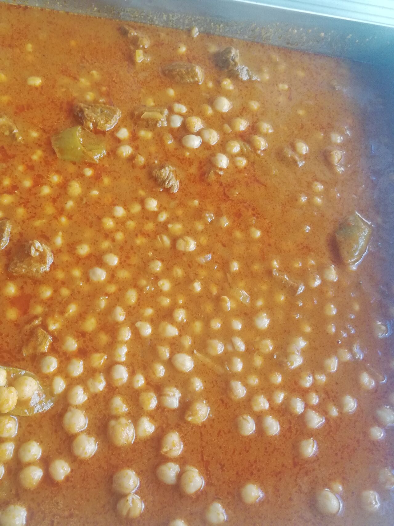 Kichererbsen mit Rindfleisch 