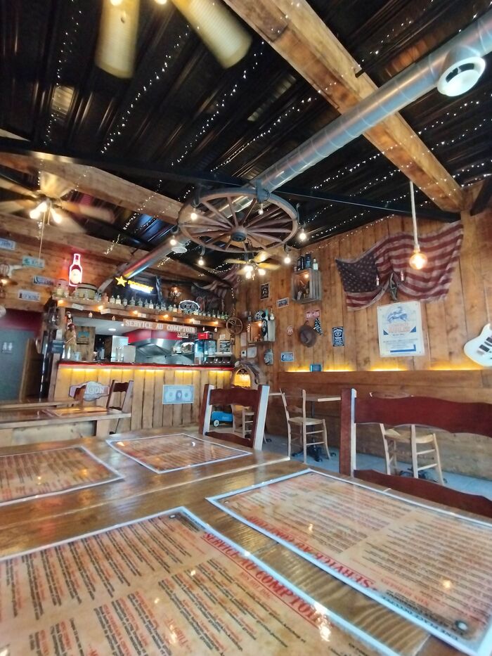 CHEZ CYRIL HomeBurger