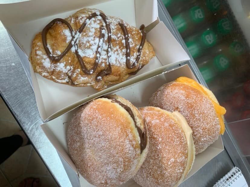 Croissant de Nutella e Bolas de Berlim de Doce de Ovos, Chocolate Branco e Nutella