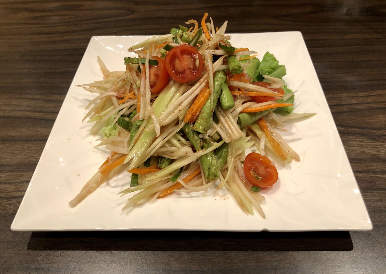 Salade de papaye vert marinée