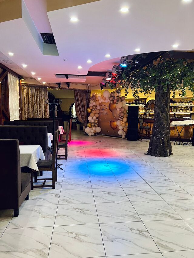 Основний зал