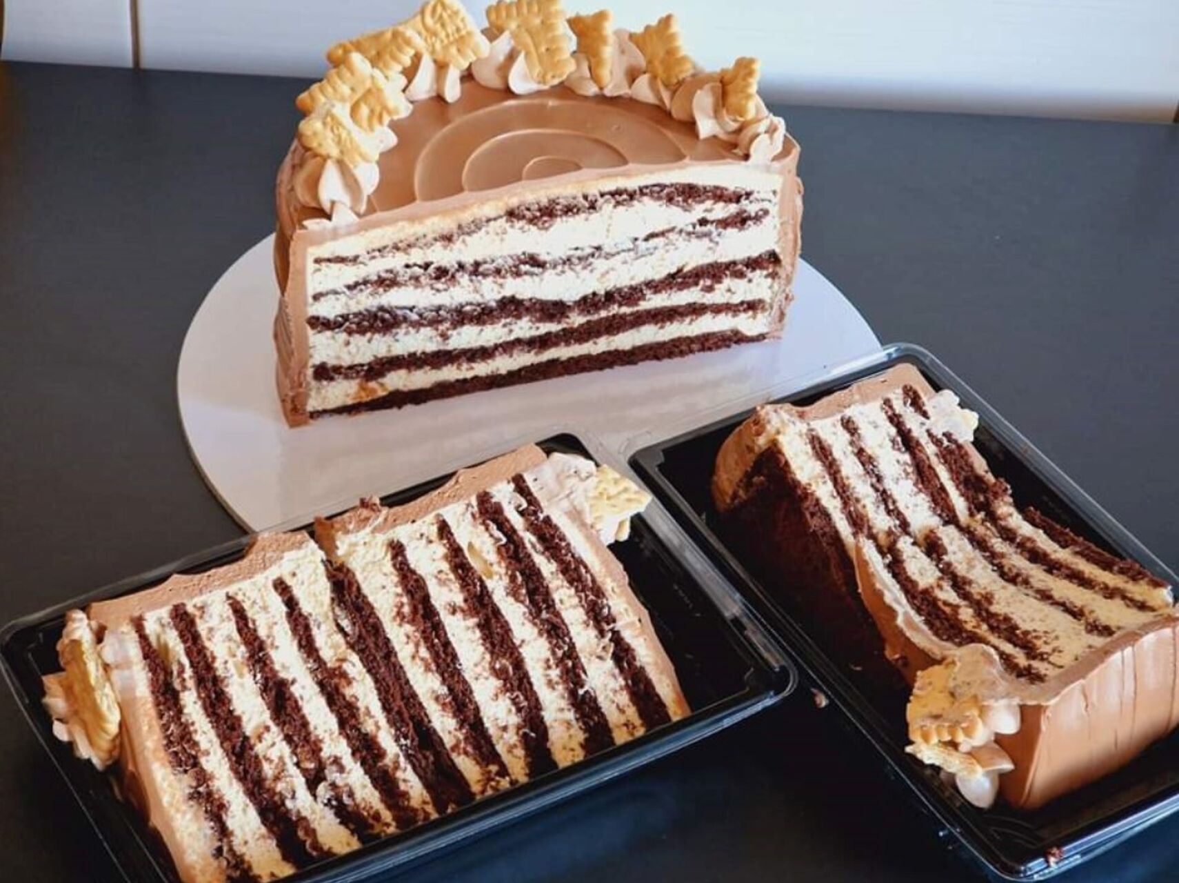 Delicios by Bianca Ploto