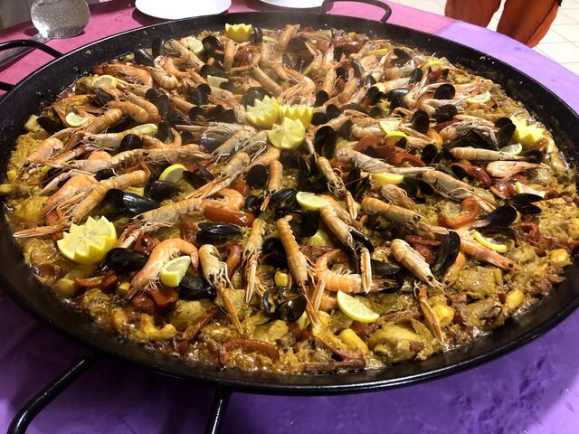 Paella, avec viande et volaille Label Rouge.