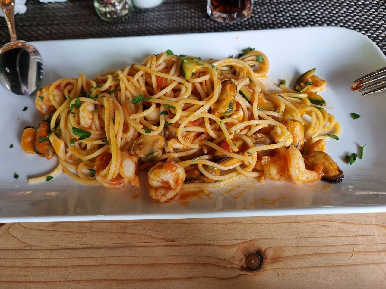 Spaghetti con Gamberetti e Zucchini