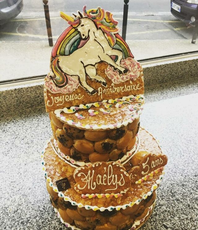 Pièce montée licorne aux couleurs de l'arc-en-ciel
Colorants naturels